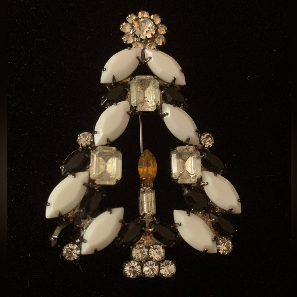 Vintage Christmas Pin